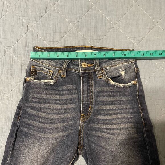 Kancan Estilo Distressed Jeans 0/23 - Picture 3 of 7
